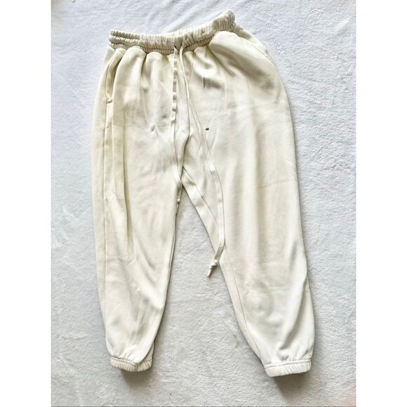 Fabletics cream jogger sweat pants size medium - Picture 4 of 8